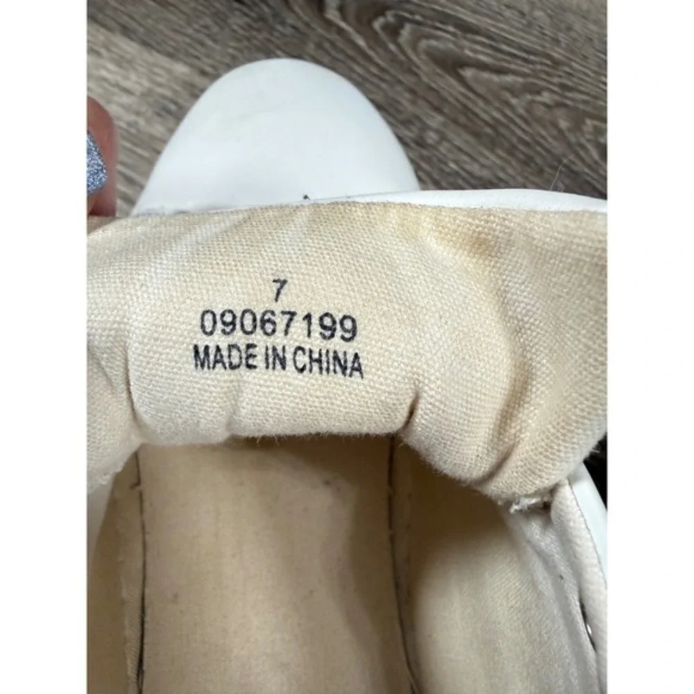 ASOS Shoes White Croc Embossed Platform Sneakers Women's 7 Chunky‎ Sole